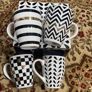 8 mugs